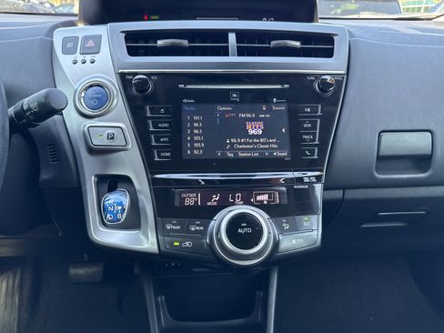 Used 2015 Toyota Prius V Five w/ Advanced Technology Package FWD image 23