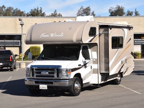 Used 2014 Ford E-350 and Econoline 350 Super Duty Wagon w/ Motorhome Prep Package image 7