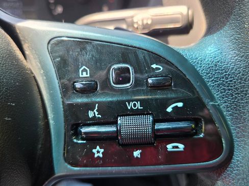 Used 2019 Mercedes-Benz Sprinter 170 image 30