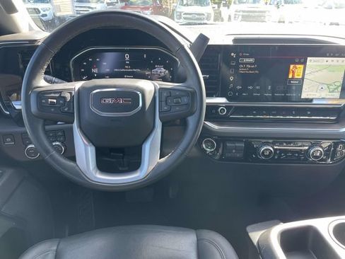 Used 2025 GMC Sierra 1500 SLT AWD/4WD image 14