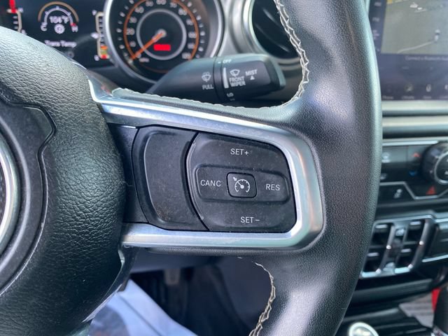 Used 2023 Jeep Gladiator Overland AWD/4WD image 16