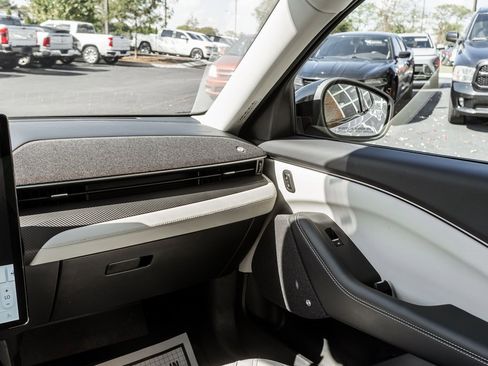 Used 2023 Ford Mustang Mach-E Premium image 15