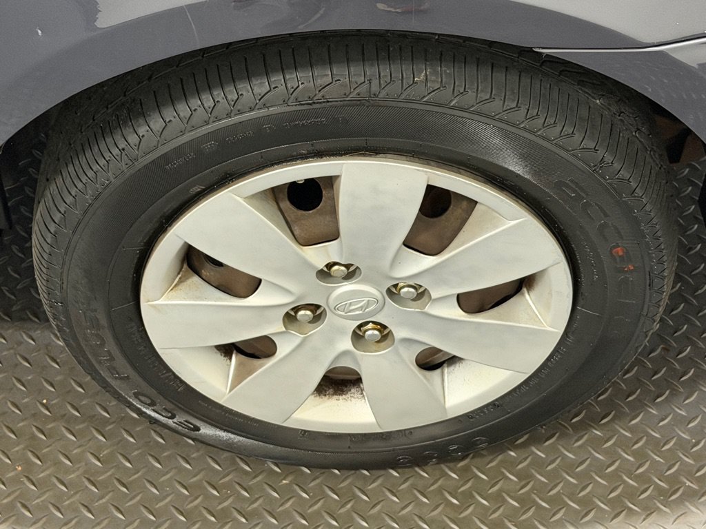 Used 2008 Hyundai Accent GS FWD image 15