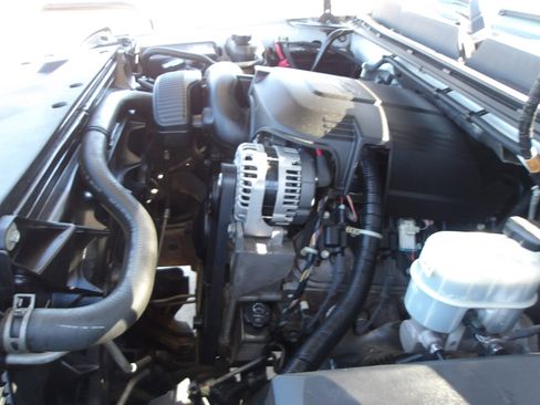 Used 2011 Chevrolet Silverado 1500 LT w/ Regional Value Package image 27