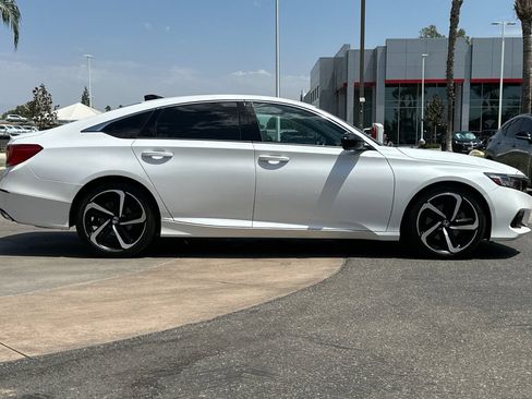 Used 2021 Honda Accord Sport image 3