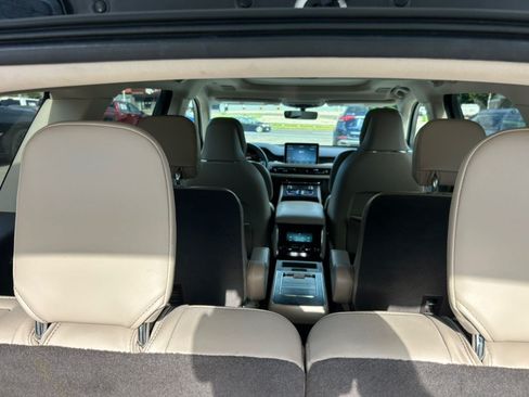 Used 2020 Lincoln Aviator Reserve w/ Equipment Group 202A AWD/4WD image 22