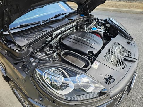 Used 2018 Porsche Macan Sport Edition image 38