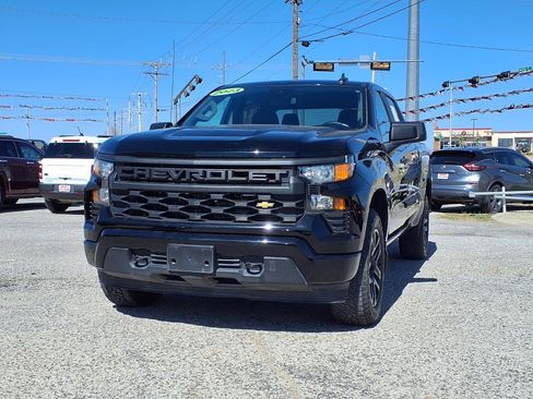 Used 2023 Chevrolet Silverado 1500 Custom image 25