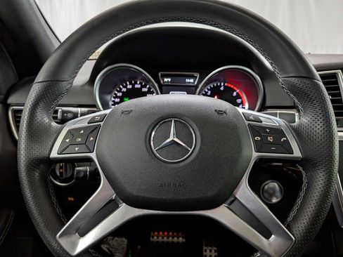 Used 2015 Mercedes-Benz ML 250 BlueTEC 4MATIC image 27
