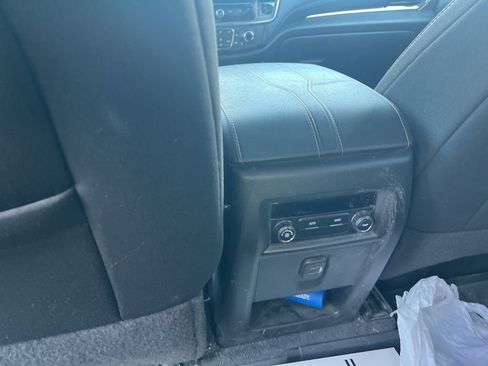 Used 2021 Chevrolet Traverse LT w/ LPO, Floor Liner Package image 16