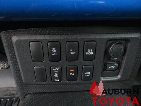 Used 2007 Toyota FJ Cruiser 4WD image 16