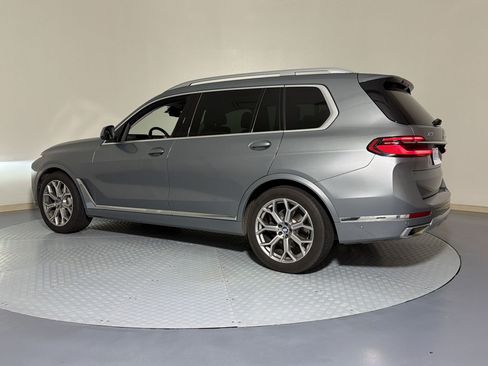 Certified 2025 BMW X7 xDrive40i AWD/4WD image 3