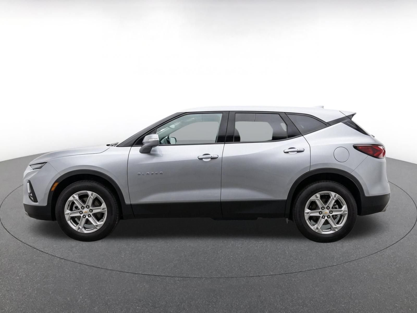 Used 2026 Chevrolet Blazer LT AWD/4WD image 4