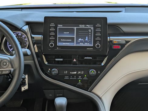 Used 2022 Toyota Camry LE FWD image 25
