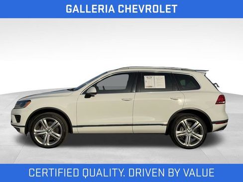 Used 2016 Volkswagen Touareg Executive AWD/4WD image 4