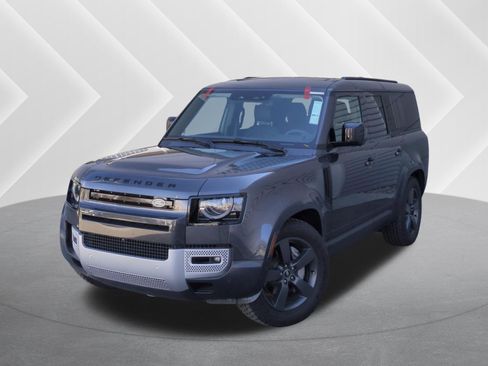 Used 2025 Land Rover Defender 130 S image 1