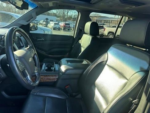 Used 2019 Chevrolet Suburban Premier image 35
