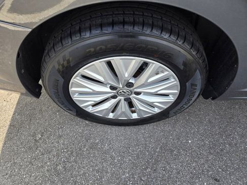 Used 2020 Volkswagen Jetta S w/ Driver Assistance Package FWD image 11