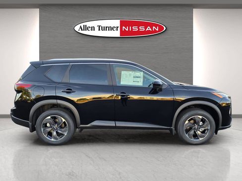 New 2026 Nissan Rogue SV w/ SV Premium Package image 5