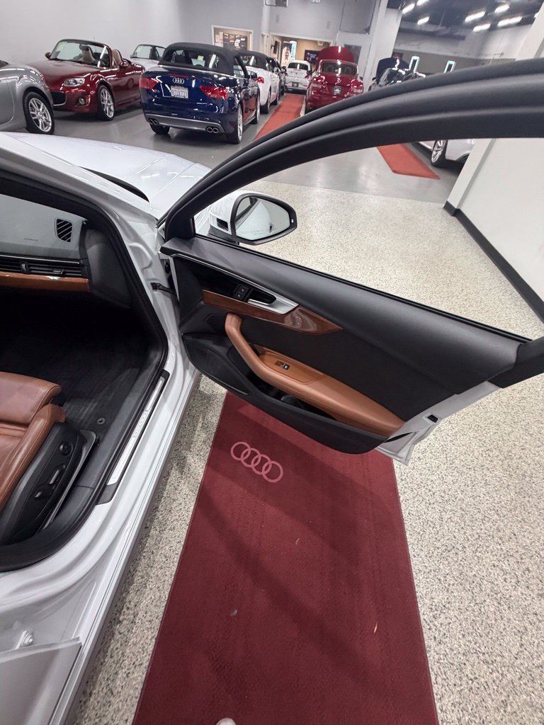Used 2021 Audi A4 2.0T allroad Premium Plus w/ Premium Plus Package AWD/4WD image 19