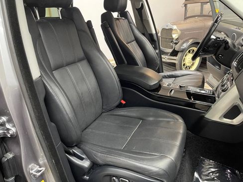 Used 2013 Land Rover Range Rover HSE image 21