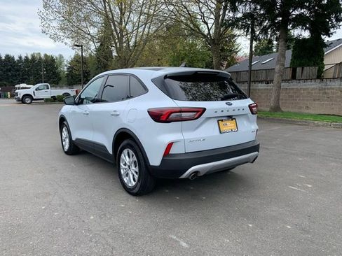 Certified 2025 Ford Escape Active AWD/4WD image 3