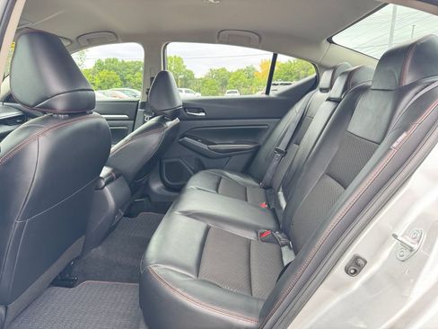 Used 2024 Nissan Altima 2.5 SR FWD image 35