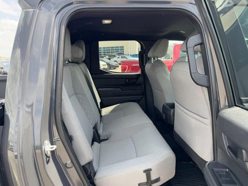 Used 2024 Toyota Tacoma SR5 AWD/4WD image 10