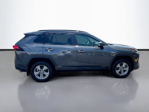 Used 2024 Toyota RAV4 XLE AWD/4WD image 8