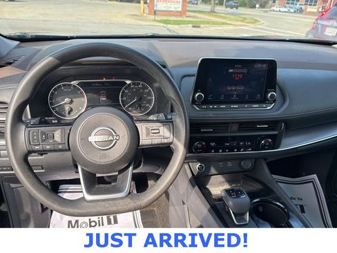 Certified 2023 Nissan Rogue SV image 20