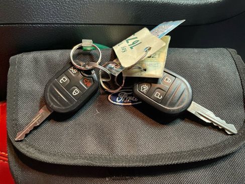 Used 2013 Ford Mustang GT Premium image 38