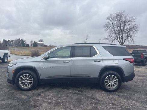 Used 2023 Chevrolet Traverse LT w/ LPO, Floor Liner Package image 6