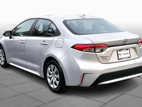 Certified 2022 Toyota Corolla LE image 10