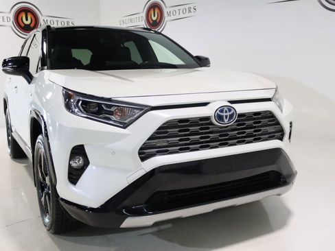 Used 2020 Toyota RAV4 XSE image 22