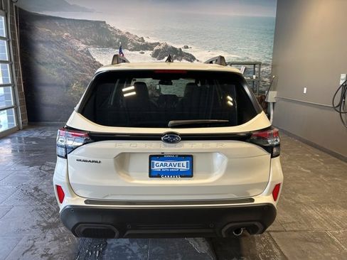 Used 2025 Subaru Forester Limited image 33