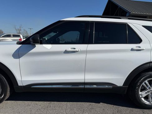 Used 2020 Ford Explorer XLT image 37