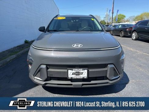 Used 2024 Hyundai Kona SEL FWD image 8