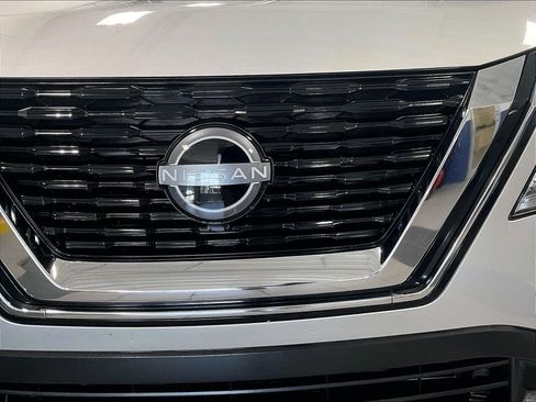 Used 2023 Nissan Rogue SV AWD/4WD image 32