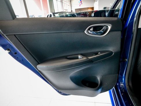 Used 2017 Nissan Sentra SR w/ Electronics Package FWD image 19