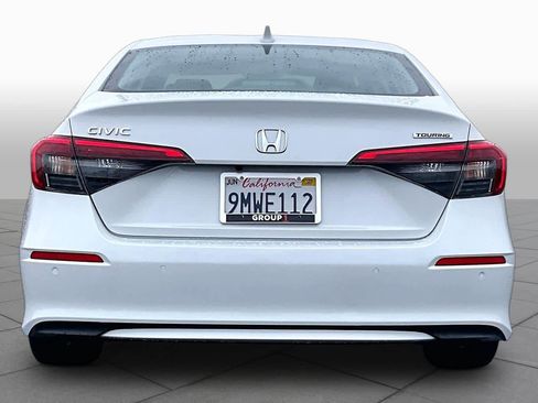 Used 2024 Honda Civic Touring image 4