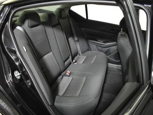 Certified 2025 Nissan Altima 2.5 S FWD image 30