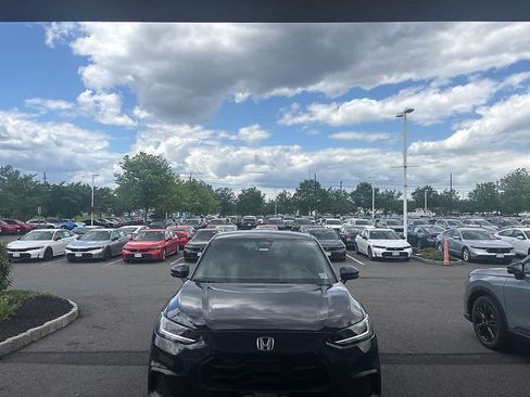 Certified 2025 Honda HR-V Sport image 15
