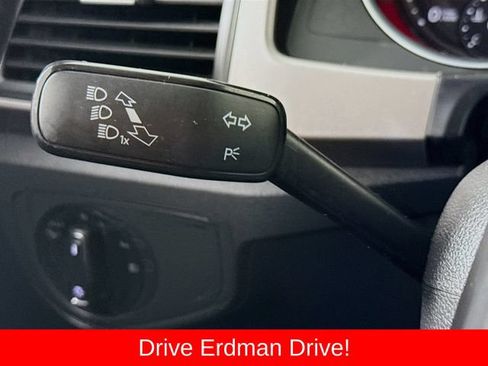Used 2020 Volkswagen Atlas Cross Sport SE w/ Panoramic Sunroof Package FWD image 15