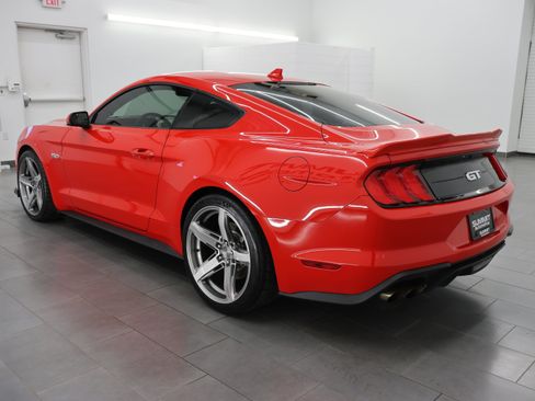 Used 2020 Ford Mustang GT Premium RWD image 6