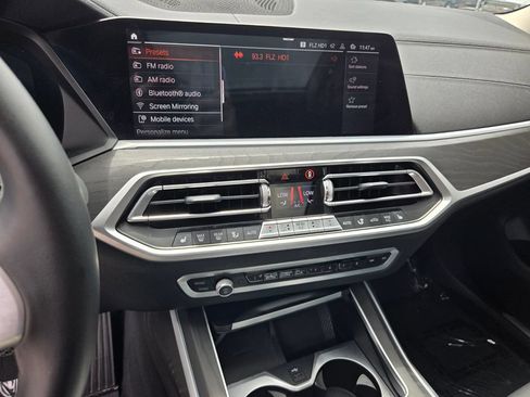 Used 2021 BMW X7 xDrive40i AWD/4WD image 27