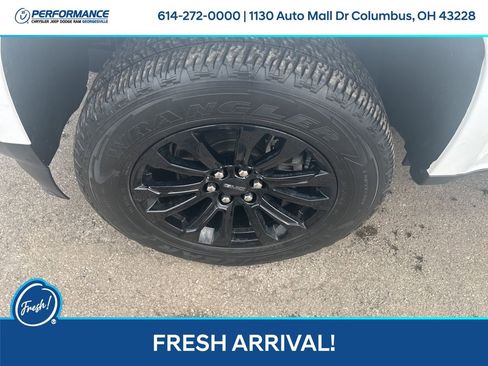 Used 2021 GMC Canyon Elevation image 10