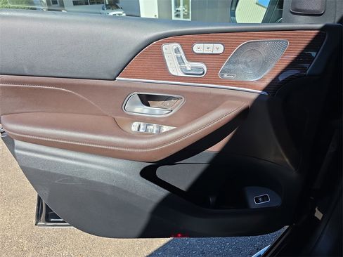Certified 2022 Mercedes-Benz GLS 450 4MATIC image 22
