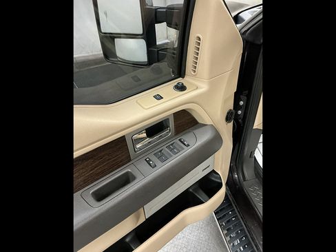 Used 2014 Ford F150 Lariat w/ Equipment Group 502A Luxury AWD/4WD image 7