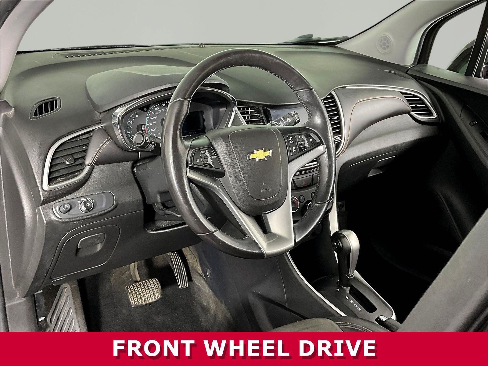 Used 2020 Chevrolet Trax LT w/ LT Convenience Package FWD image 15
