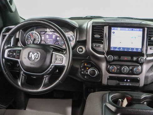 Used 2022 RAM 1500 Big Horn AWD/4WD image 17